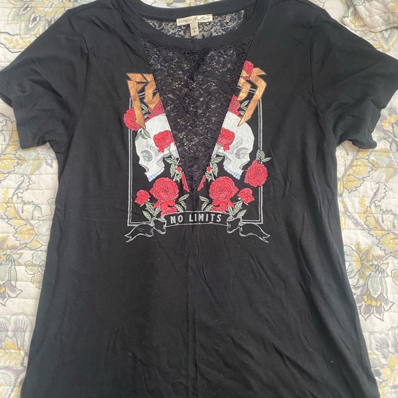 Express Brand New black graphic short sleeve tee with lace deep V insert. Size S - Picture 4 of 5